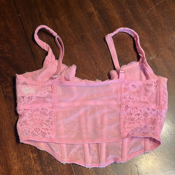 Pink corset - Picture 2 of 3